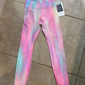 NWT Lululemon Wunder train psychedelic size 4
